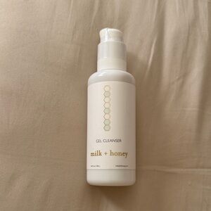 New milk + honey Gel Cleanser